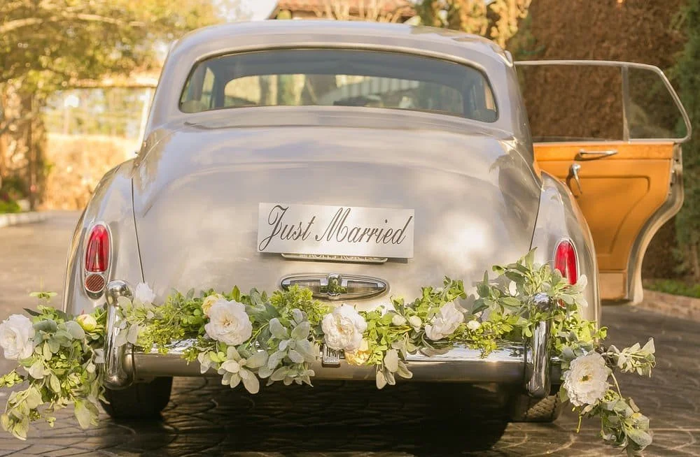 Surviving Uncomfortable Wedding Moments