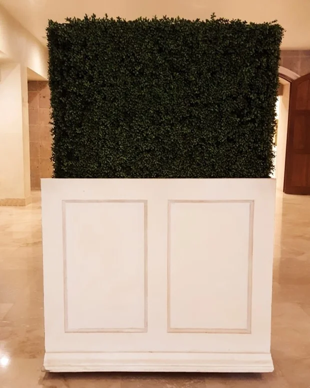 Rolling Green Hedges (Available only in Contessa)