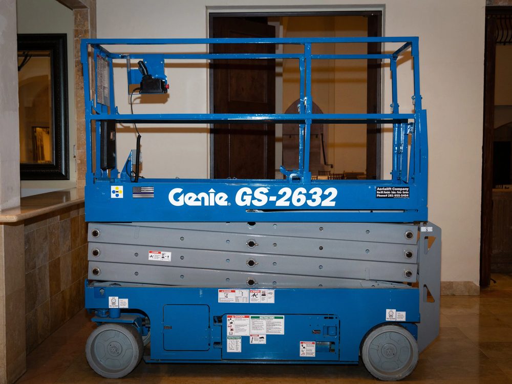 Two Person Scissor Lift $500