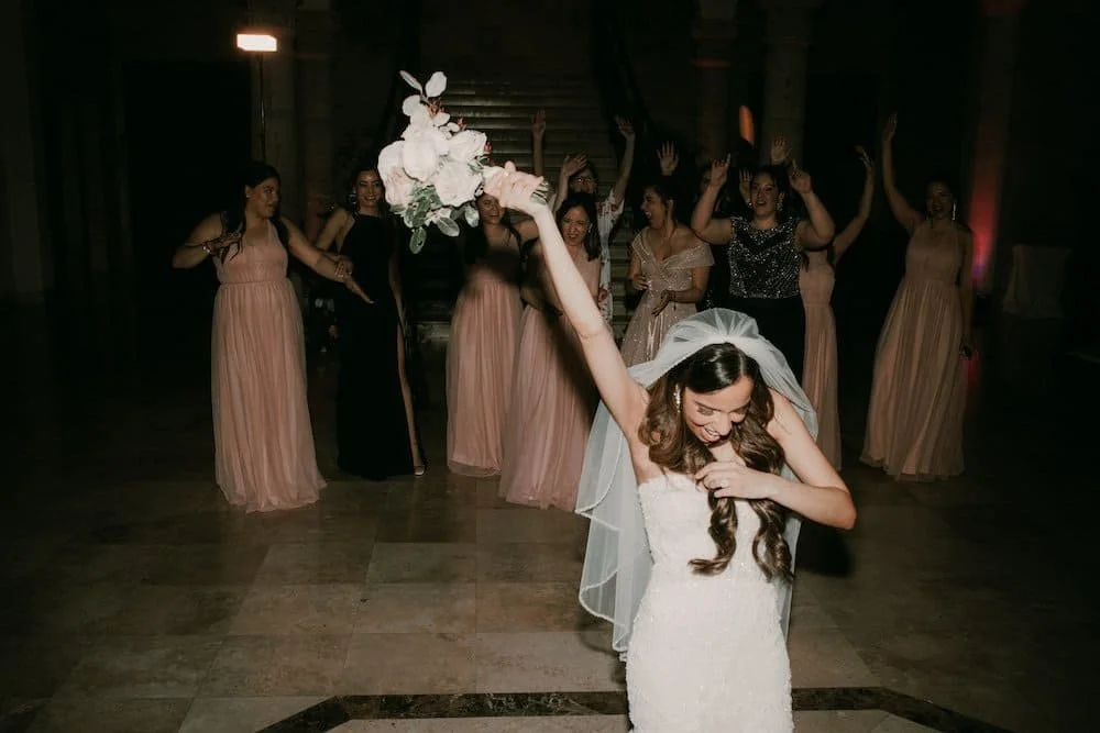 Wedding Bouquet Toss 101