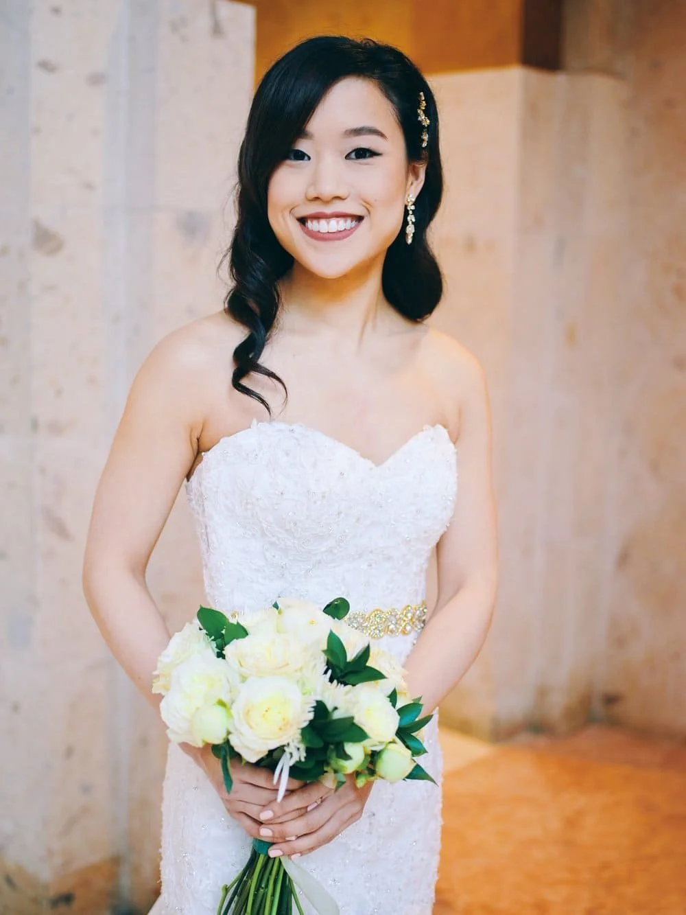 Choosing the Perfect Wedding Earrings: A Bride's Guide