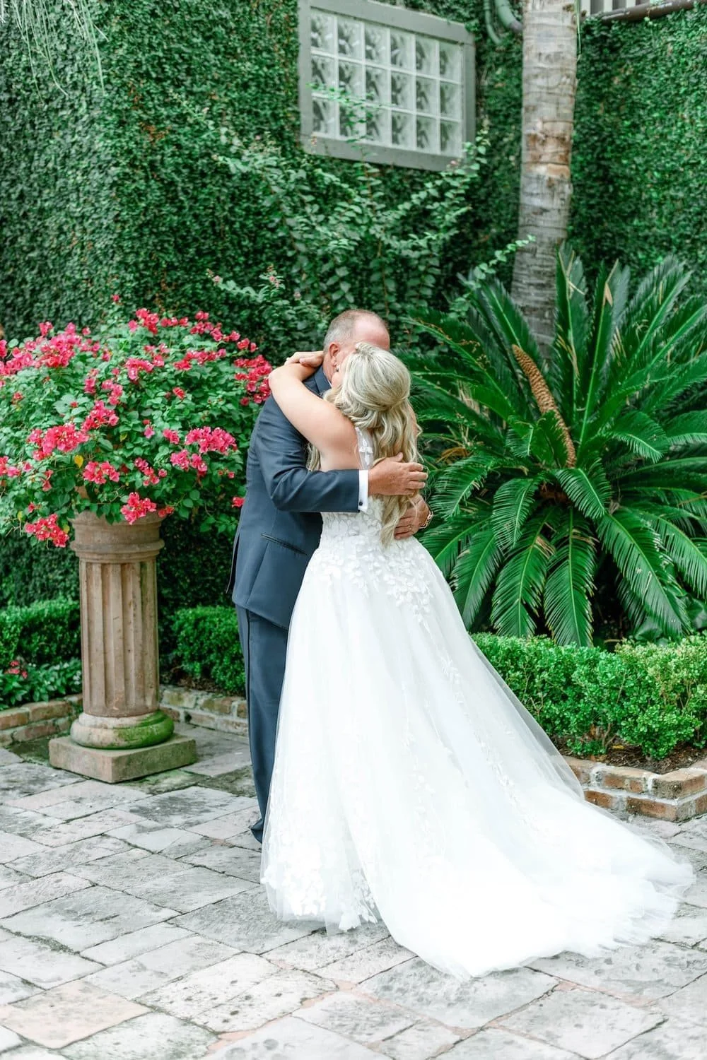The Magic of Father-Daughter First Looks: A Precious Wedding Moment